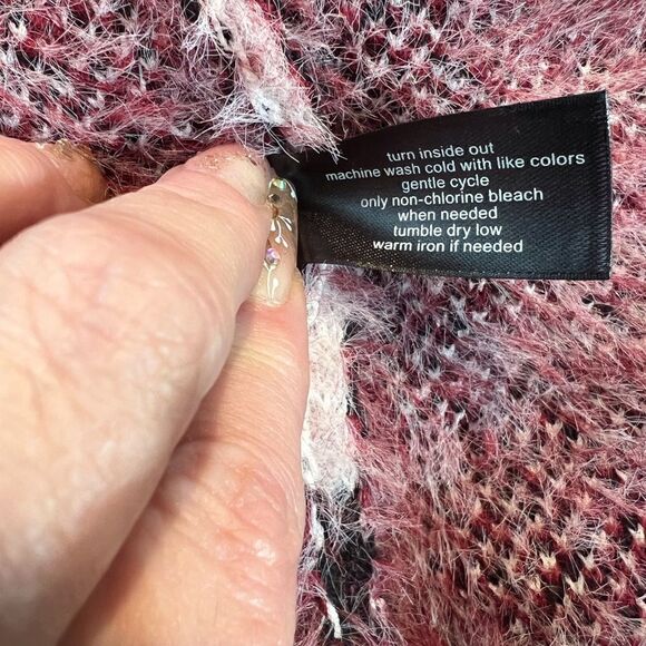 Walking sweater. Lane Bryant with black Burgundy and a creamy light pink - Picture 6 of 8